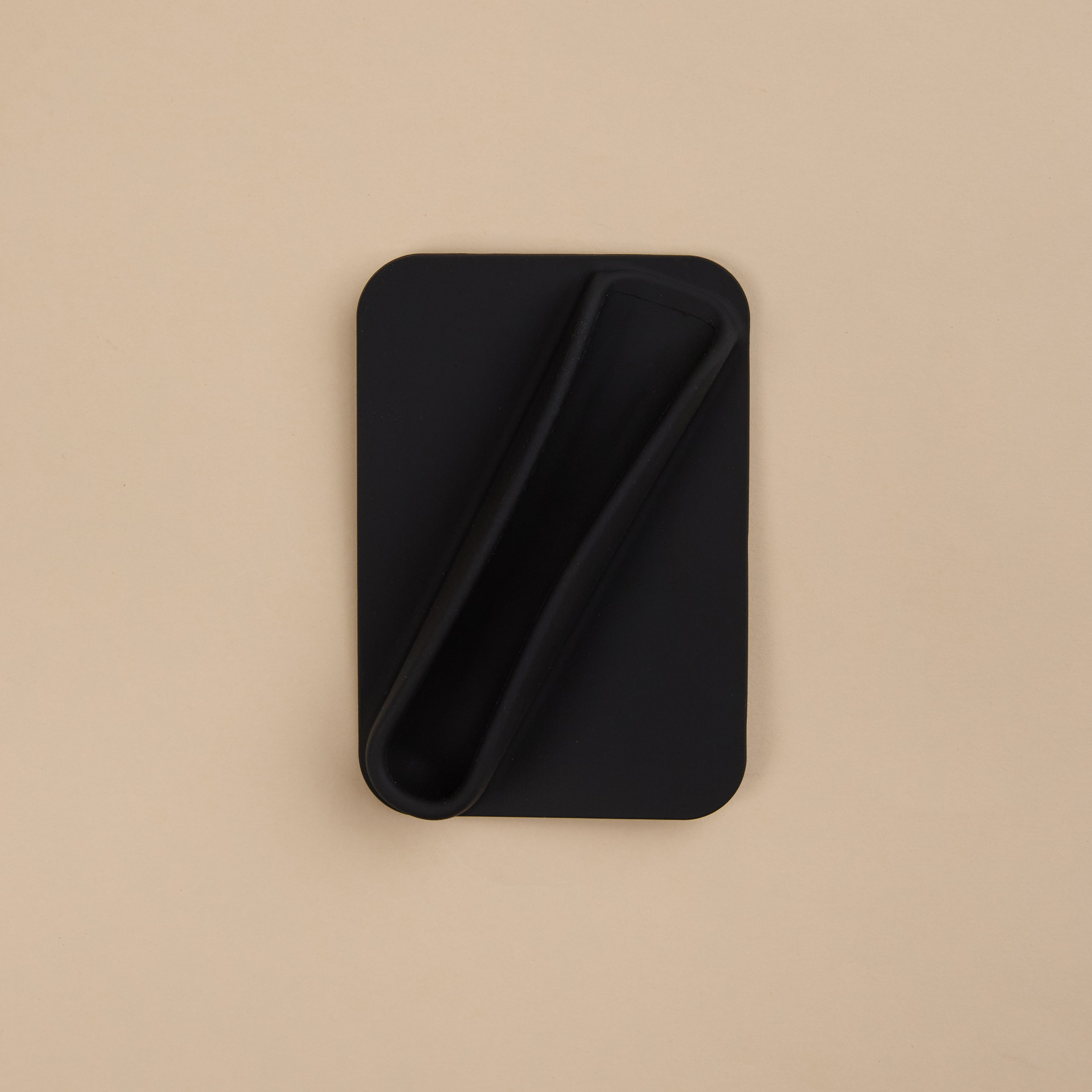Porta Essentials | Sticker Preta